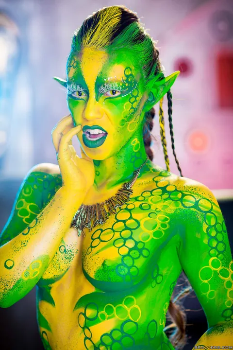 Eva Parcker: Woman in Cosplay Spreads Her Legs and Shows Her Natural Tits – photo 6 of 20