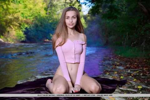 Elle Tan: Tall Tattooed Brunette Strips and Spreads in a Creek – photo 2 of 18