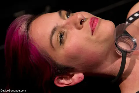 Rozen Debowe: Redhead in Device Bondage Takes a Dildo While Spread – photo 5 of 21