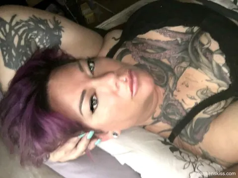 Carmen Delavega: BBW Brunette Pulls Panties Aside and Spreads Her Pierced Pussy – photo 3 of 15