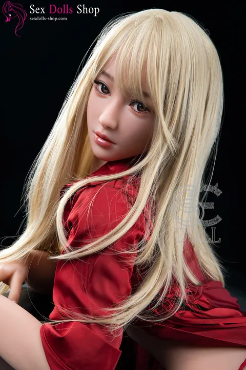 Japanese Woman Strips Naked and Shows Her Body – photo 4 of 20