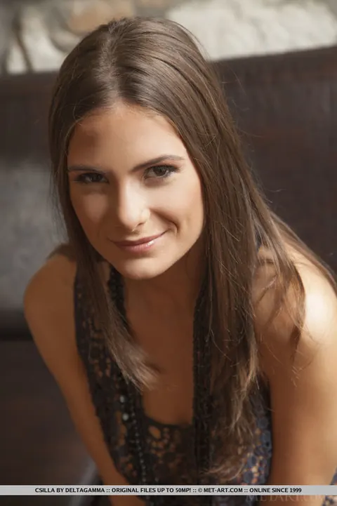 Juliette Cosmo: Tall Brunette Spreads Her Shaved Pussy for Glamour Shots – photo 10 of 18