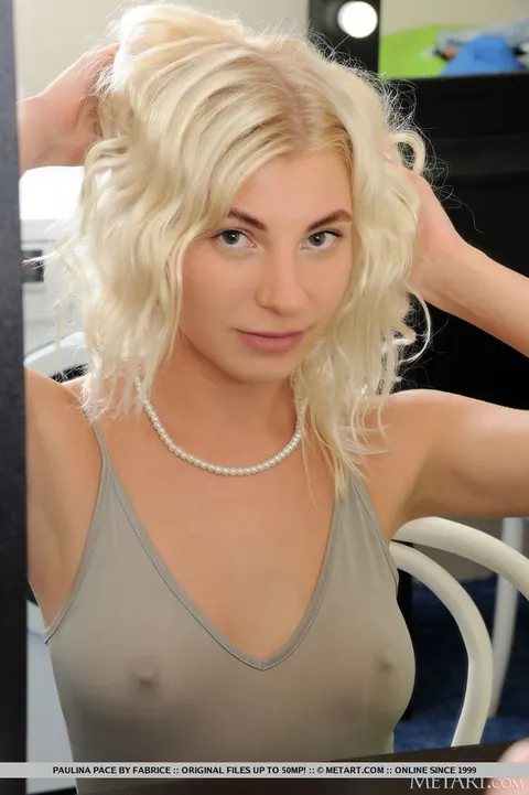 Paulina Pace: PAWG Blonde Peels Off Her Bodysuit and Spreads Her Pussy – photo 2 of 18