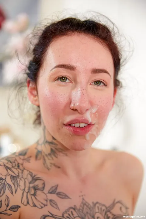 Esluna Love: Brunette Receives a Nude Massage from a Man – photo 20 of 21