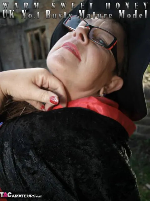 Busty European MILF Strips Out of Her Cosplay Costume Outdoors – photo 9 of 20