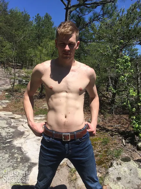 Man Strips Nude Outdoors Showing His Lean Body and Cock – photo 21 of 21