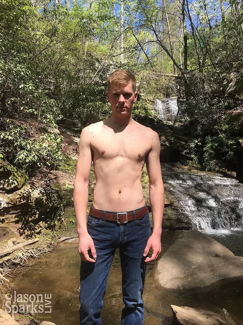 Man Strips Nude Outdoors Showing His Lean Body and Cock – photo 2 of 21