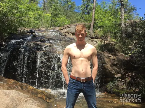 Man Strips Nude Outdoors Showing His Lean Body and Cock – photo 8 of 21