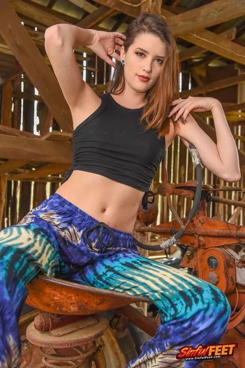Skinny Brunette Spreads and Shows Her Feet in the Forest – photo 3 of 21
