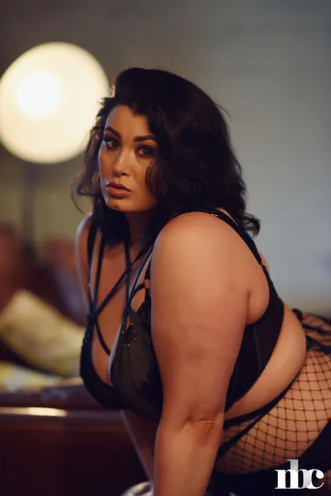 BBW Brunette with Big Tits Poses in Lingerie and Pantyhose – photo 10 of 21