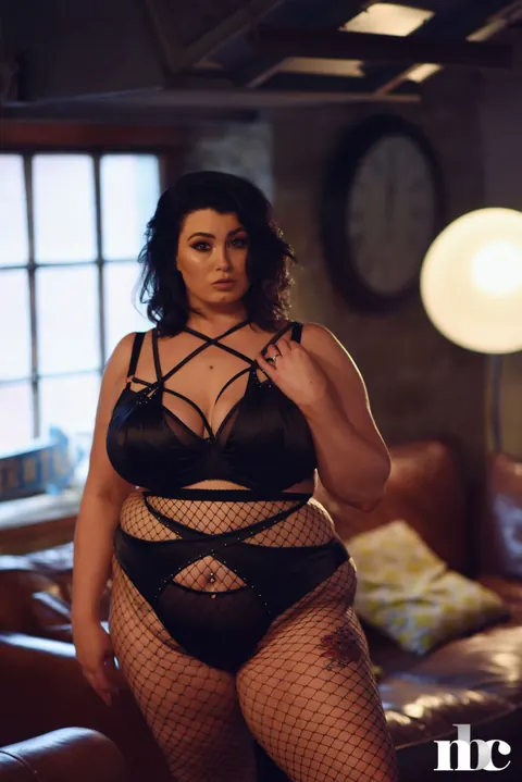 BBW Brunette with Big Tits Poses in Lingerie and Pantyhose – photo 4 of 21