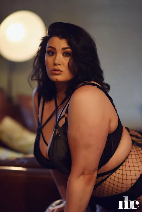 BBW Brunette with Big Tits Poses in Lingerie and Pantyhose – photo 9 of 21
