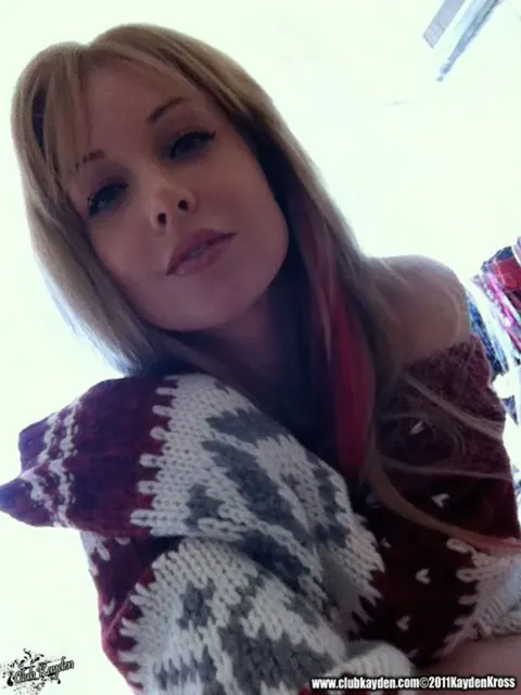 Kayden Kross: Blonde MILF with Big Enhanced Tits Takes Nude Selfies Spreading – photo 4 of 17