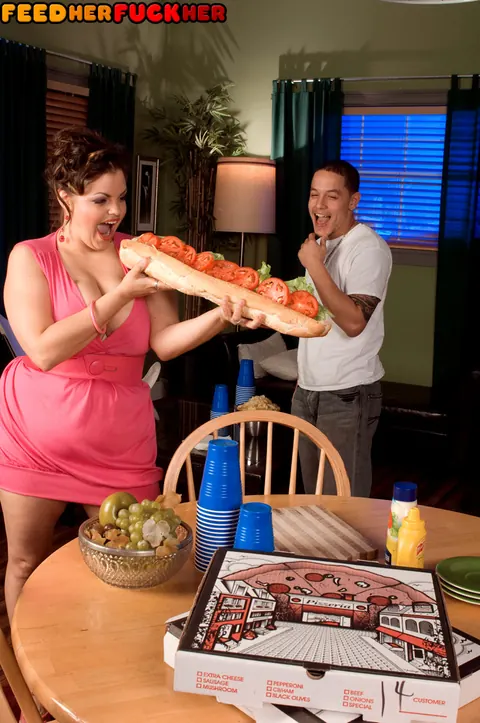 Suga Squirtz: Curvy Brunette MILF with Big Tits Rides and Gets Eaten Out – photo 2 of 17