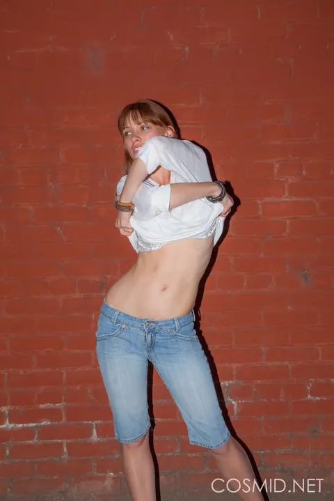 Jessica Fisher: Redhead with Big Natural Tits Poses Outdoors in Shorts – photo 4 of 16