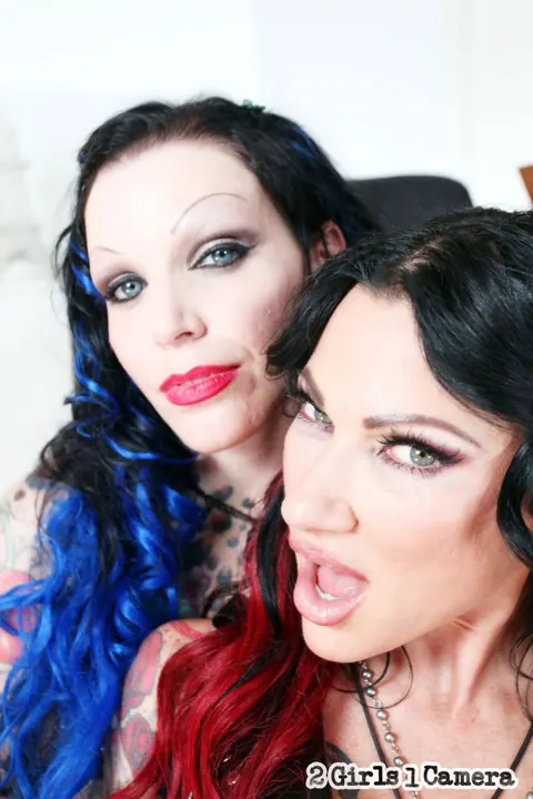Jenevieve Hexxx: Two Brunettes in Latex and Stockings Pose Together – photo 12 of 16