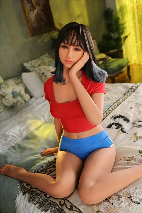 Petite Slim Babe Strips Nude and Unveils Her Pussy – photo 6 of 20