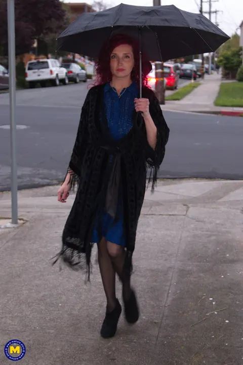 Zinnia Blue: Mature Curly Redhead Spreads Her Legs in Stockings Outdoors – photo 2 of 20