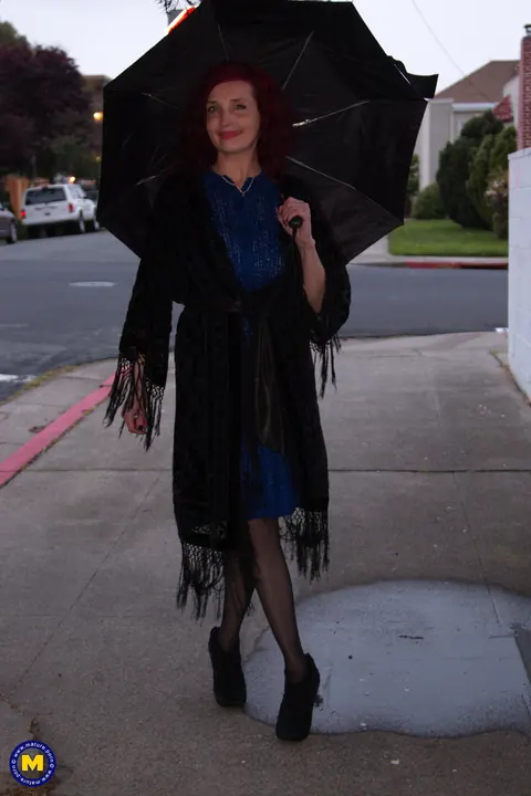 Zinnia Blue: Mature Curly Redhead Spreads Her Legs in Stockings Outdoors – photo 8 of 20