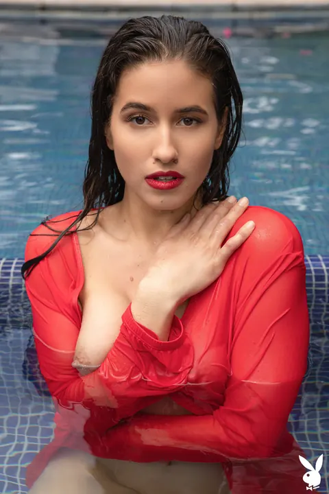 Megan Blake: PAWG Brunette Strips Off Her Lingerie and Poses Poolside – photo 21 of 21