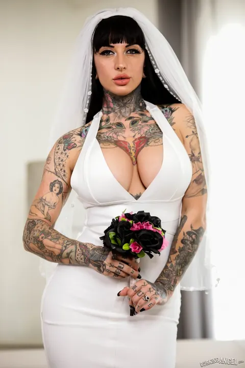 Jessie Lee: Busty Tattooed MILF Bride in a Skirt Deepthroats and Takes Anal – photo 3 of 15