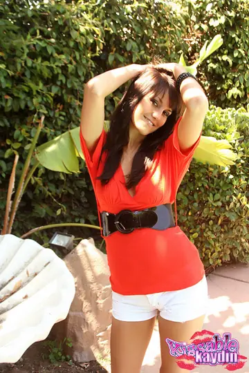 Brunette PAWG Strips Out of Her Shorts in the Garden