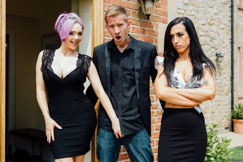 Jasmine James: Slim British MILF with Short Red Hair Rides in a Foursome – photo 2 of 21