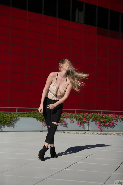 Payton Demilo: Brunette with Big Natural Tits Poses Outdoors in Ripped Jeans – photo 7 of 12