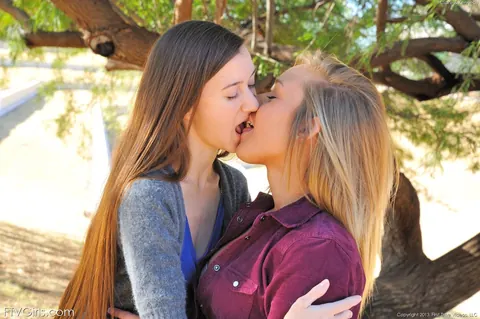 Claire Evans & Kennedy Leigh: Blonde in Jeans Fingers Her Pussy Outdoors – photo 6 of 20