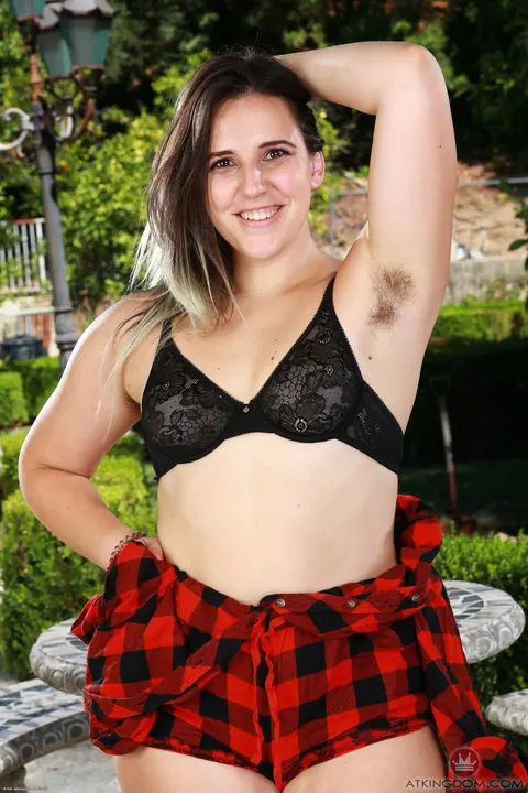Dria Submits: Tall Chubby Brunette in Lingerie Reveals Her Hairy Pussy Outdoors – photo 3 of 21