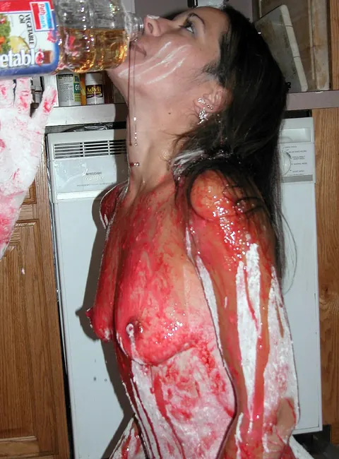 Maria Maines: Latina MILF with Big Tits Has Lesbian Sex in the Kitchen – photo 16 of 21
