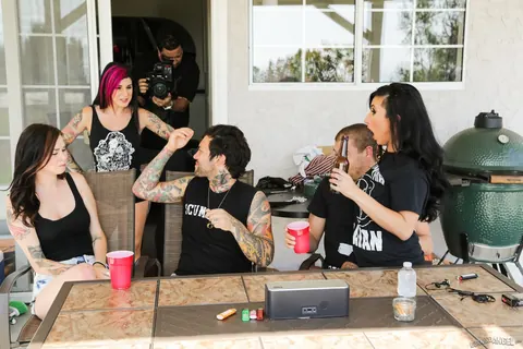 Joanna Angel: Slim Brunette MILF and Friend Get Fucked in a Studio Threesome – photo 3 of 17
