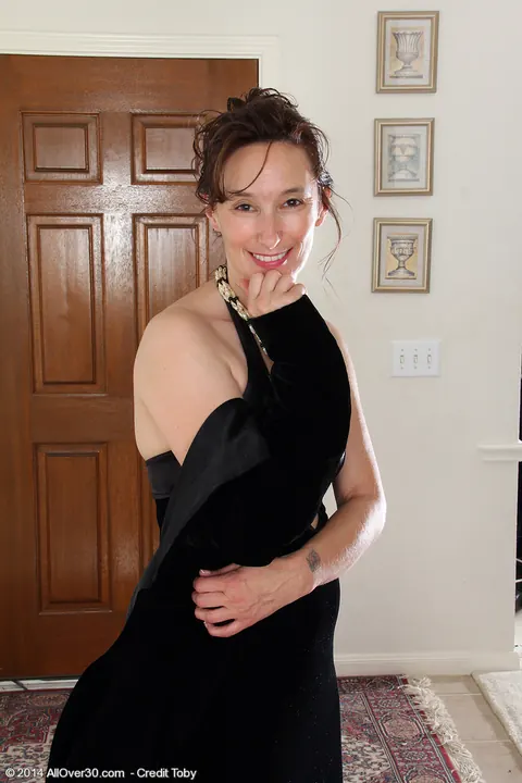 Celeste Carpenter: Thick Brunette MILF Strips Evening Wear and Spreads Her Legs in Stockings – photo 2 of 16