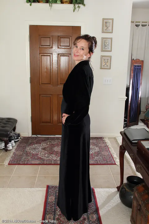 Celeste Carpenter: Thick Brunette MILF Strips Evening Wear and Spreads Her Legs in Stockings – photo 1 of 16