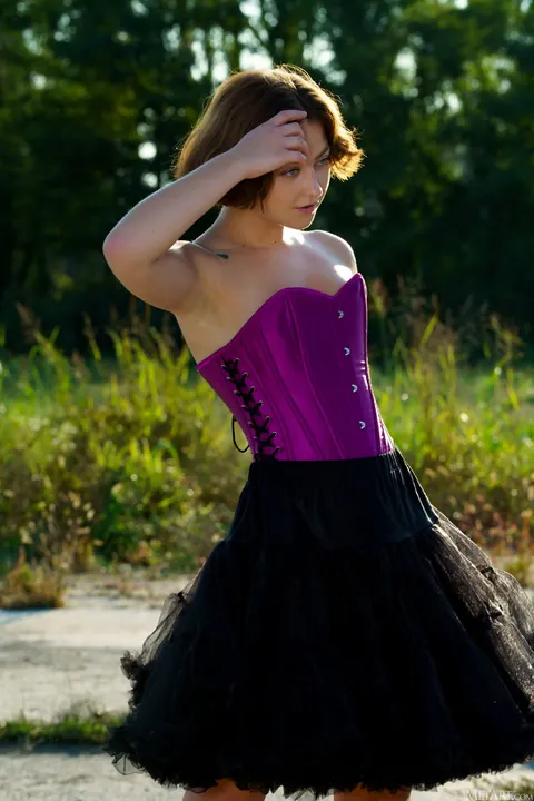 Brunette Strips Nude, Arches Back and Poses Front and Rear – photo 1 of 21
