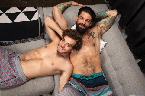 Two Hairy Men Kiss and Fuck Anal Together – photo 4 of 21