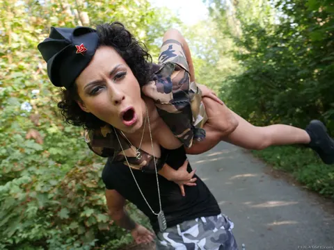 Pammie Lee: Busty Curly Russian Brunette Has a Threesome Outdoors in Shorts – photo 15 of 15