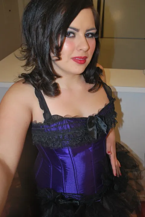BBW Brunette Reveals Her Big Natural Tits in Selfie – photo 1 of 21