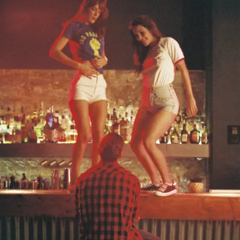 Carolina Abril & Samia Duarte: Latina in Shorts Has Group Sex in a Cinema – photo 4 of 9