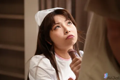 Chinese Nurse Undresses and Fucks Her Patient – photo 17 of 20
