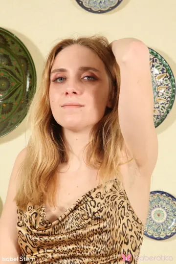 Isabel Stern – PAWG Blonde Strips Out of Her Panties and Spreads Her Shaved Pussy