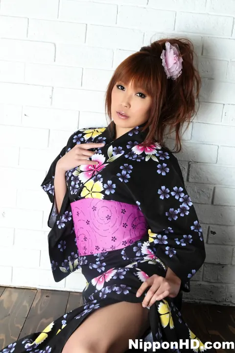 Yuuno Hoshi: Busty Japanese Redhead Hikes Kimono and Spreads in Satin Panties – photo 7 of 12