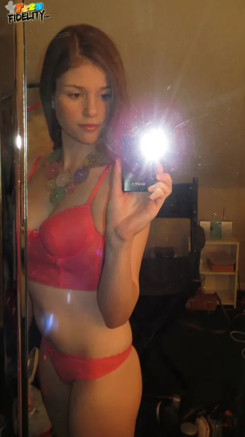 Lara Brookes: Redhead Shows Off Her Small Tits in an Outdoor Selfie – photo 13 of 16