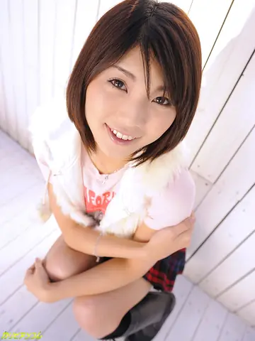 Azumi Harusaki – Petite Asian Brunette Masturbates with a Dildo and Spreads