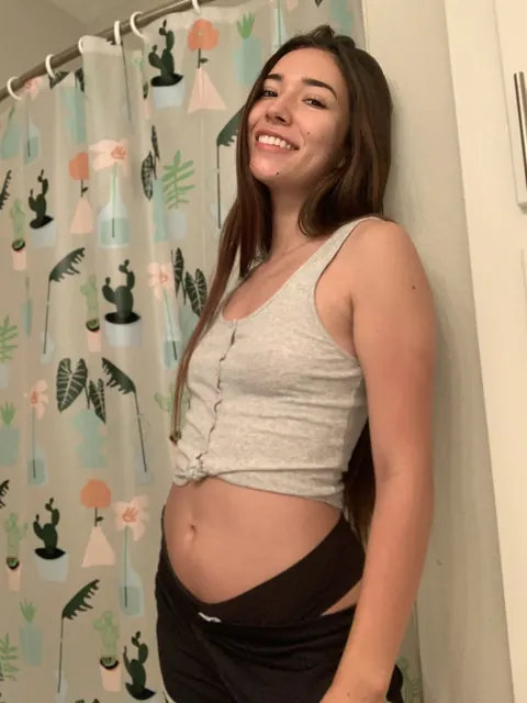 Samly Puff: Slim Asian Brunette in Shorts Shows Off Her Big Ass – photo 6 of 13