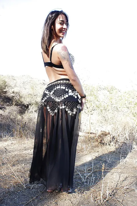 Penelope Stone: Brunette PAWG Strips and Spreads Outdoors – photo 1 of 16
