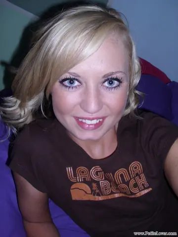 Slim Blonde Amateur in Shorts Spreads Her Pussy in a Selfie