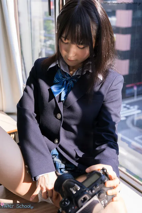 Nozomi Momoki: Japanese Brunette Slides Her Panties Aside in a Skirt – photo 10 of 16