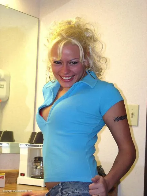 Curly Blonde Undresses and Spreads on the Bathroom Counter – photo 1 of 20
