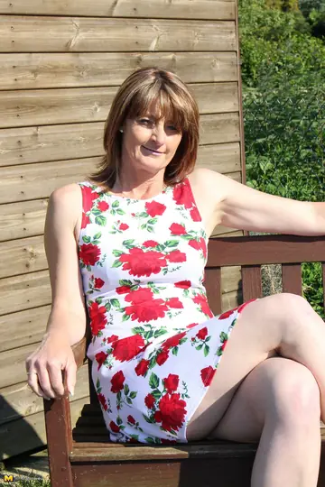 Mature Woman Strips Out of Her Dress and Lingerie Outdoors to Spread